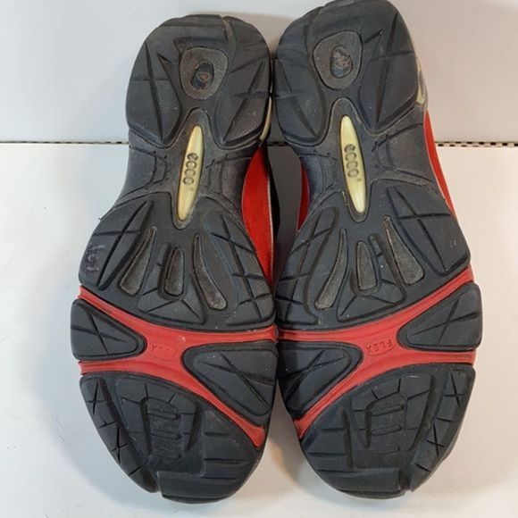 Ecco women's receptor red suede zip up front sneaker casual shoe size 8 - Picture 4 of 8